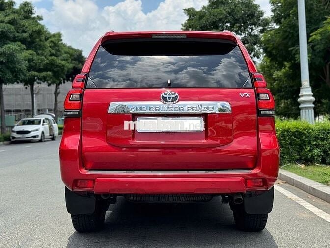 Toyota Prado 2023 VX 2.7L - 22000 km, một chủ.