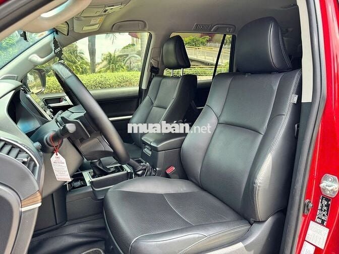 Toyota Prado 2023 VX 2.7L - 22000 km, một chủ.