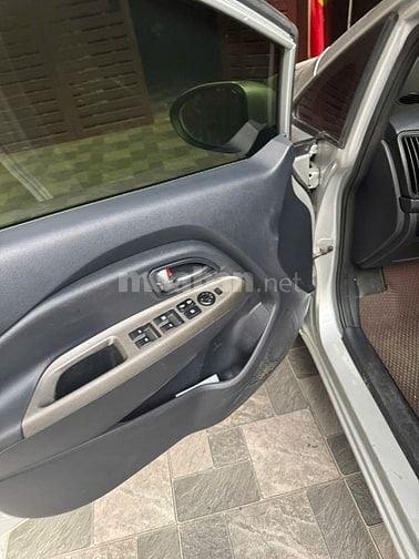 Kia Rio 2011 1.6 AT - 98000 km