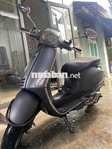 CẦN BÁN XE VESPA SPRINT 2018 NỮ ĐI KO VA CHẠM