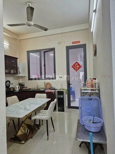 CHỦ NGỢP RA GẤP NHÀ HUỲNH TỊNH CỦA, QUẬN 3 GẦN CHỢ TÂN ĐỊNH, HẺM 6M