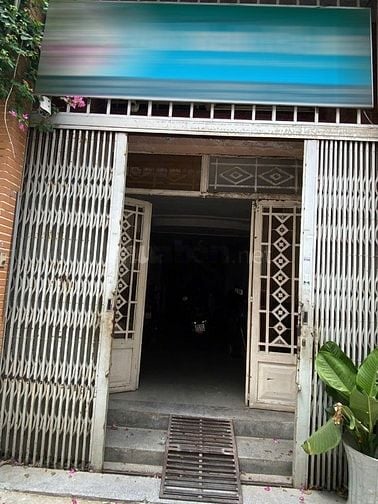 CẦN TIỀN BÁN GẤP NHÀ HẺM LỚN GẦN ĐƯỜNG CHÍNH