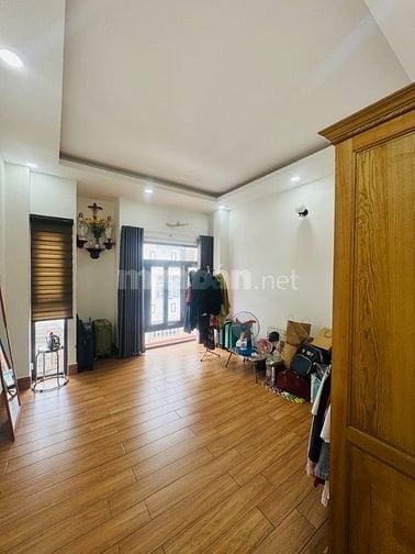 NHÀ ĐẸP HẺM Ô TÔ  ĐỐI DIỆN EMART TRUNG TÂM SÀI GÒN