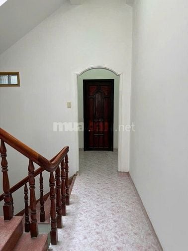 Cho thuê nhà hẻm 4m(XH) Bà Hom, P.3, Q.6 giá 8.5tr