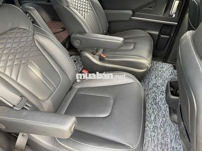 Hyundai Custin 2024 Cao Cấp 2.0T - 24000 km