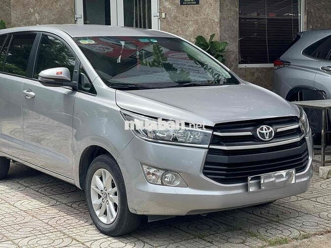 Toyota Innova 2020 E 2.0 MT - 61000 km