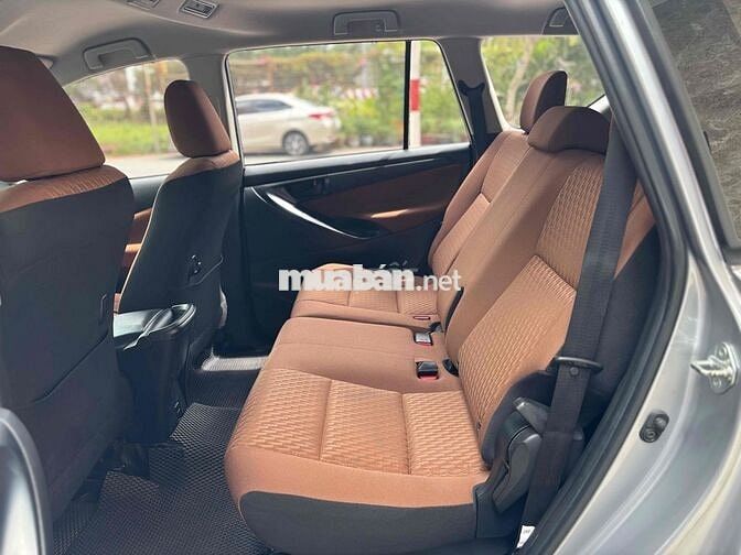 Toyota Innova 2020 E 2.0 MT - 61000 km