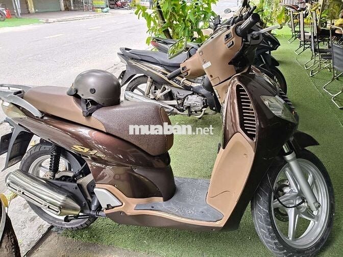 Xe nhà đang đi cần bán
