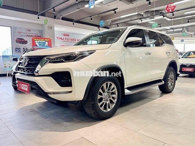 Toyota Fortuner 2021 2.7 4x2 AT - 34000 km như mơi