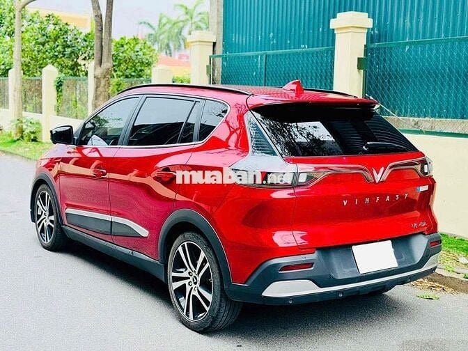 VinFast Lux SA2.0 2021 SA2.0 tiêu chuẩn - 1 km