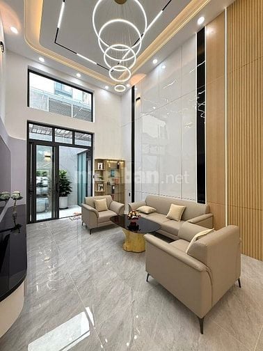 Siêu phẩm 5 Lầu THANG MÁY CAO CẤP Gara để 2 xe hơi hẻm 10m Lê Đức Thọ