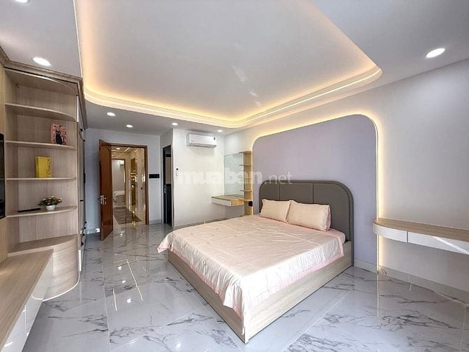 Siêu phẩm 5 Lầu THANG MÁY CAO CẤP Gara để 2 xe hơi hẻm 10m Lê Đức Thọ