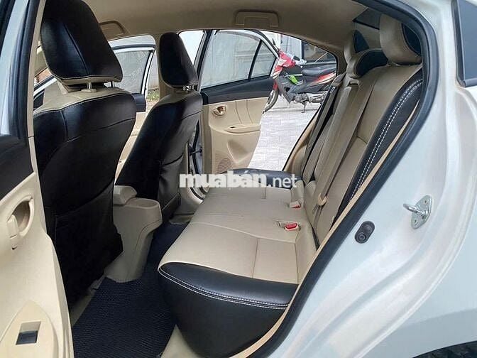 Chính chủ bán Toyota Vios E 1.5AT trắng sx 2018