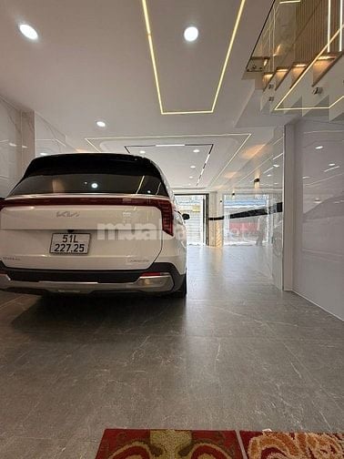 Siêu phẩm 5 Lầu THANG MÁY CAO CẤP Gara để 2 xe hơi hẻm 10m Lê Đức Thọ