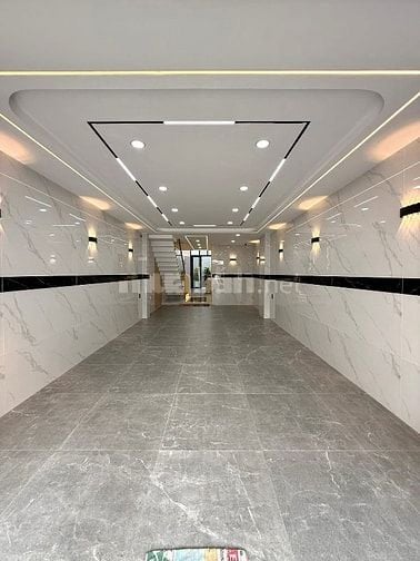 Siêu phẩm 5 Lầu THANG MÁY CAO CẤP Gara để 2 xe hơi hẻm 10m Lê Đức Thọ
