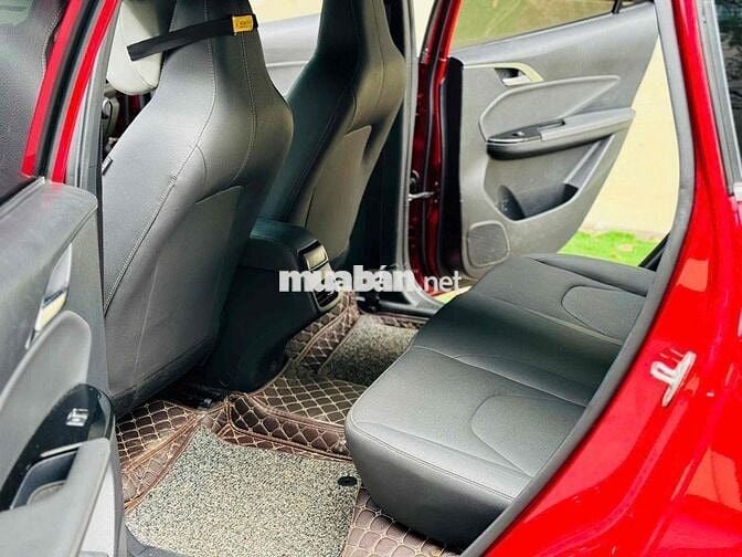 VinFast Lux SA2.0 2021 SA2.0 tiêu chuẩn - 1 km