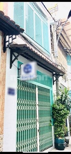 Cho thuê nhà hẻm 3m(BG) Âu Dương Lân, P.2, Q.8 giá 11tr 