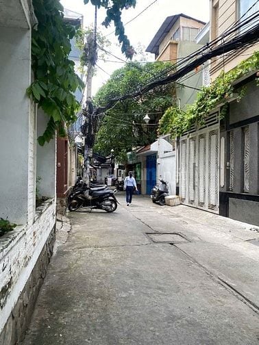 CHÍNH CHỦ CẦN BÁN GẤP – BIỆT THỰ TRUNG TÂM QUẬN 3