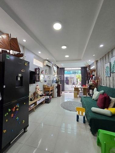 Chủ cần bán gấp!! Nhà mới đúc kiên cố trung tâm Q6 gần chợ Kim Biên