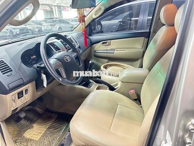 Toyota Hilux 2014 2.5E - 109000 km siêu chất