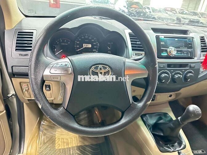 Toyota Hilux 2014 2.5E - 109000 km siêu chất