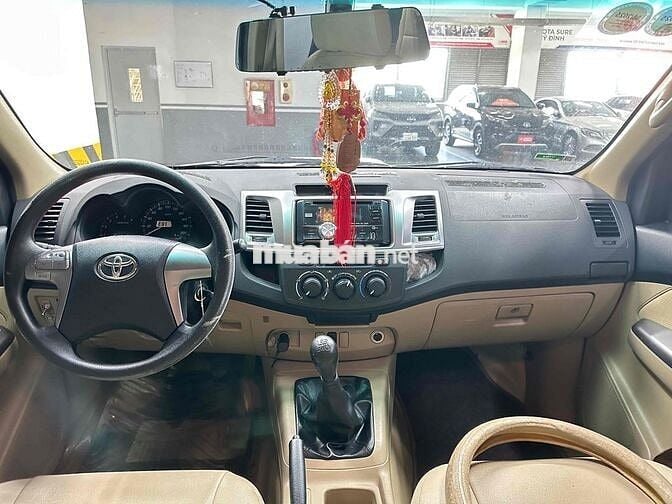 Toyota Hilux 2014 2.5E - 109000 km siêu chất