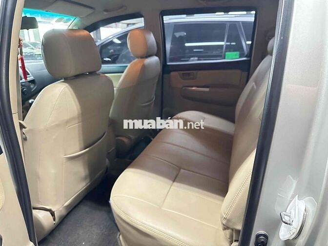 Toyota Hilux 2014 2.5E - 109000 km siêu chất