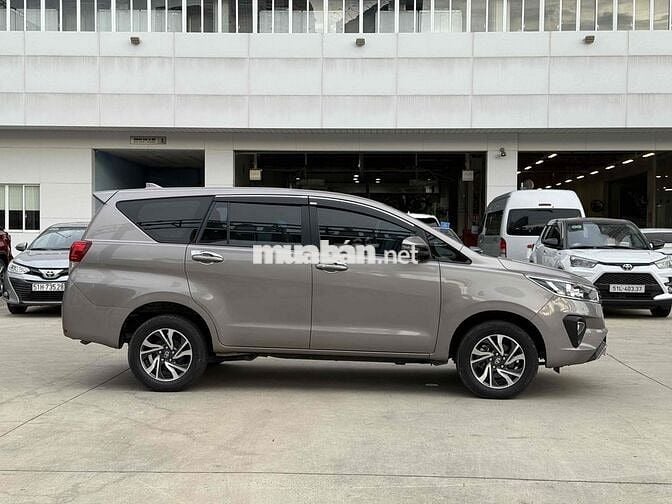 Toyota Innova 2022 E 2.0 MT -Hỗ Trợ Vay - Tại Hãng