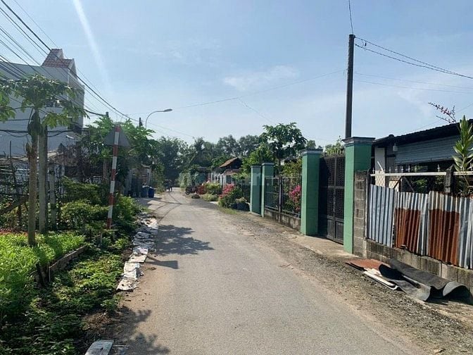 Cần bán lô đất ngay cầu vượt Củ Chi (348m² có 290m² TC) giá 1.5 tỷ.-GỌ