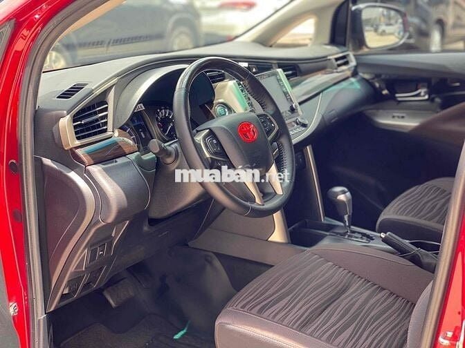 Toyota Innova 2021 Venturer - 22000 km
