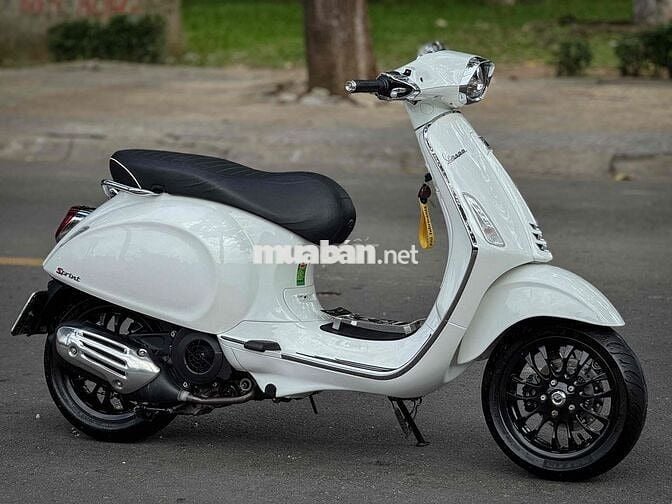 Vespa Sprint 125 2022 Trắng Đen Chính chủ