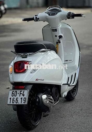 Vespa Sprint 125 2022 Trắng Đen Chính chủ