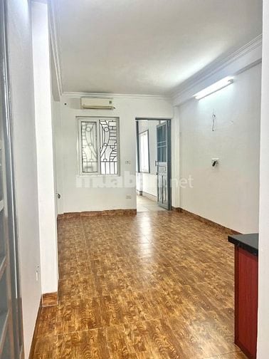 Cho thuê trọ phòng 25m2 50m2 làng Ngọc Hà