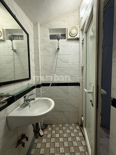 Cho thuê trọ phòng 25m2 50m2 làng Ngọc Hà