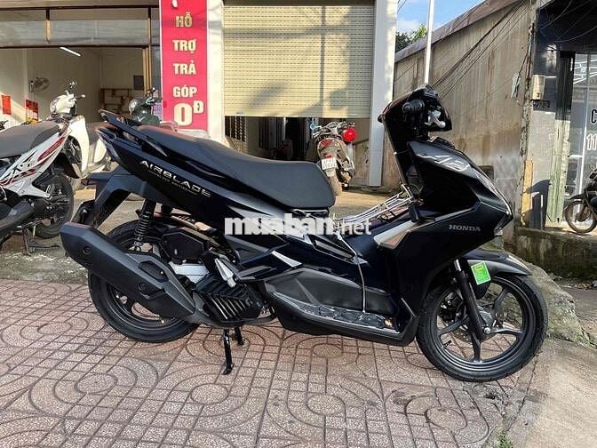 🌟Bán AirBlade.2024.125Fi.4VAL.Đen nhám phố zin êm🌟