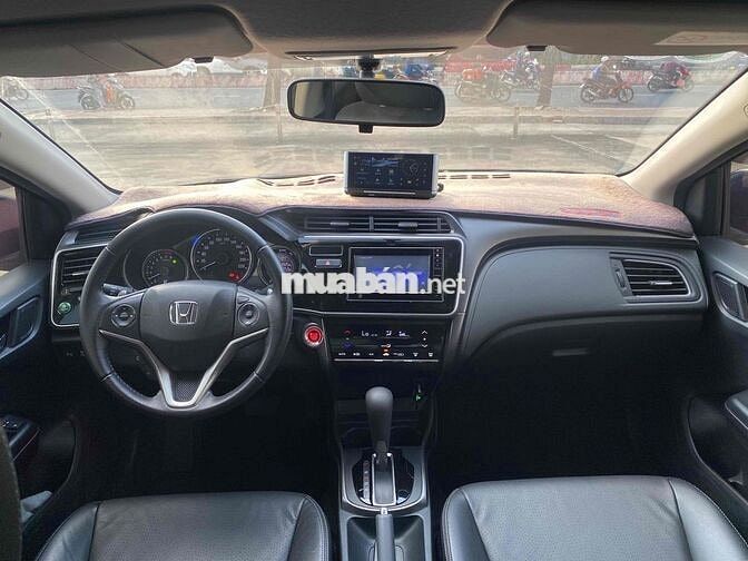 Honda City 2018 1.5 TOP - 4900 km