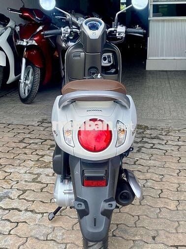 SCOOPY Nhập indo Lướt 1.700Km hồ sơ cầm tay
