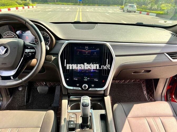 Vinfast Lux SA Plus 2021