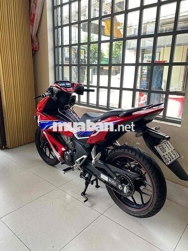 winer x . thắng abs . máy zin im . áo đẹp ko trầy