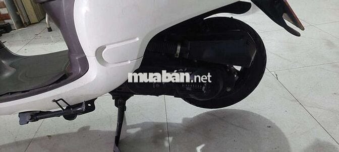 Cần bán chiếc xe tay ga 50cc