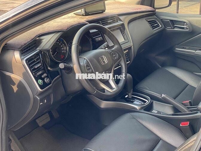 Honda City 2018 1.5 TOP - 4900 km