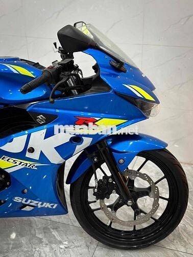 Suzuki GSX - R150 zin 99% / Trả trc 5.000.000