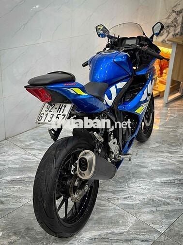 Suzuki GSX - R150 zin 99% / Trả trc 5.000.000