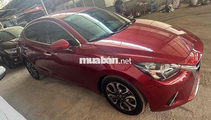 Mazda 2 2017  1.5 AT Sedan - 75000 km