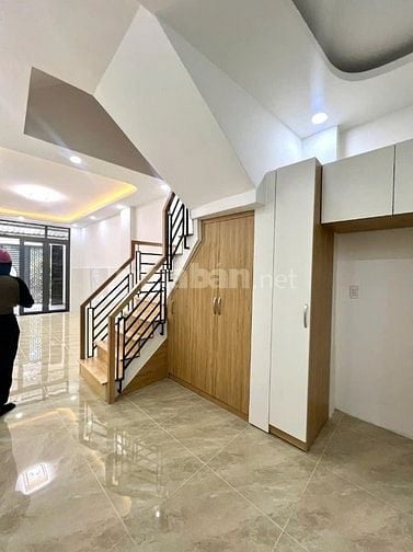 🏡 CHÍNH CHỦ BÁN NHÀ - VỊ TRÍ ĐẸP, GIÁ TỐT - SỔ HỒNG RIÊNG