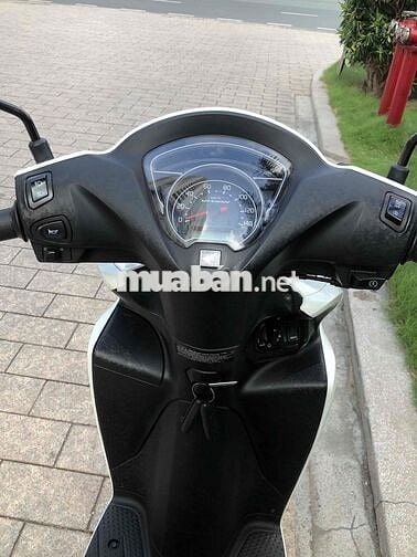 honda vision Fi trắng đen 2024 khoá smisky zin đẹp