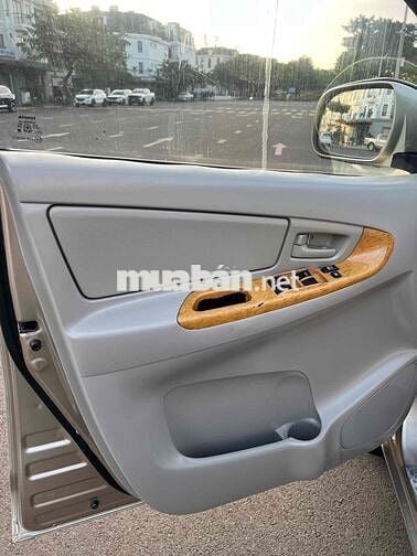 Toyota Innova 2008 J - 125465 km
