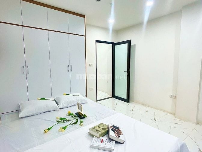 Siêu phẩm nhà Hoàng Mai 55m x 7 tầng, ô tô hai mặt thoáng kinh doanh