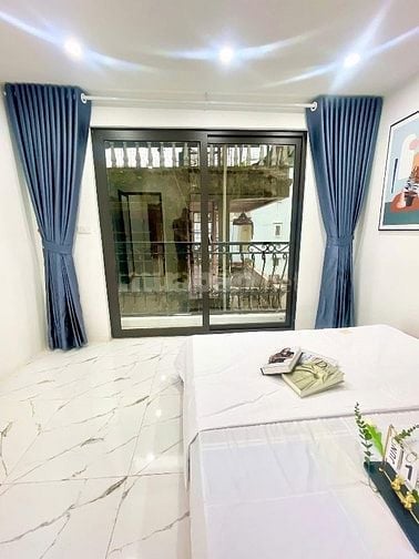 Siêu phẩm nhà Hoàng Mai 55m x 7 tầng, ô tô hai mặt thoáng kinh doanh