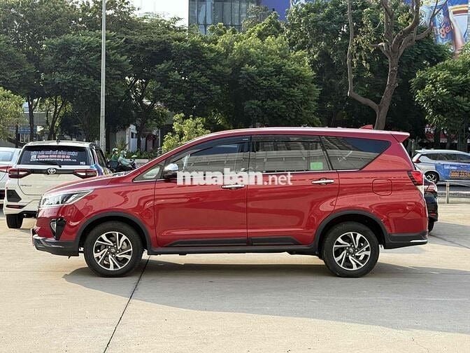 Toyota Innova 2021 Venturer -lướt 22600km Đặc Biệt